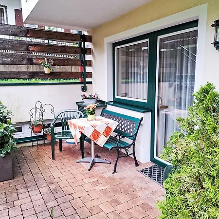 Διαμέρισμα Rosa-8 By Interhome Mayrhofen